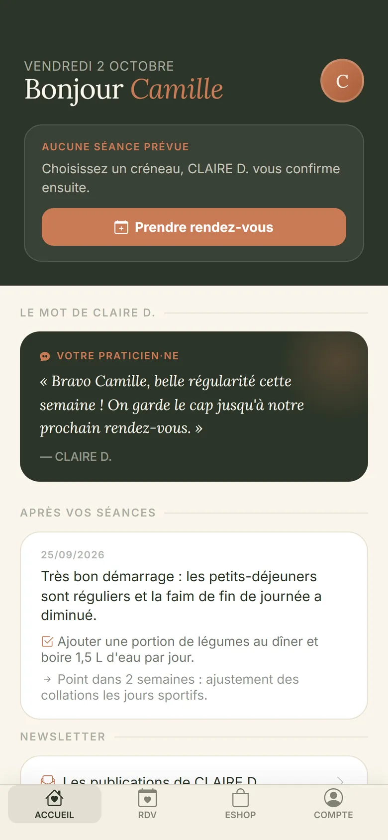 L'application de ses clients sur téléphone : accueil personnalisé, bouton « Prendre rendez-vous » et mot de la praticienne
